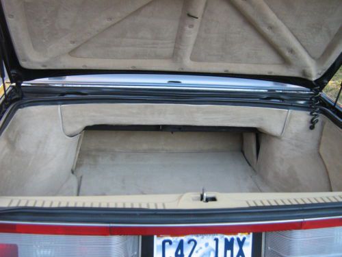 1993 Cadillac Allante Base Convertible 2-Door 4.6L Black/Tan interior 108420 mil, image 4