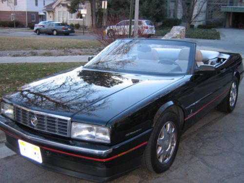 1993 Cadillac Allante Base Convertible 2-Door 4.6L Black/Tan interior 108420 mil, image 6