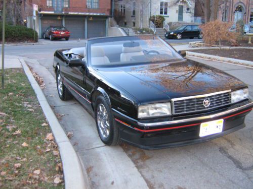 1993 Cadillac Allante Base Convertible 2-Door 4.6L Black/Tan interior 108420 mil, image 7