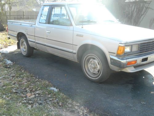 "Southern" 1984 Nissan King Cab Pickup, image 3