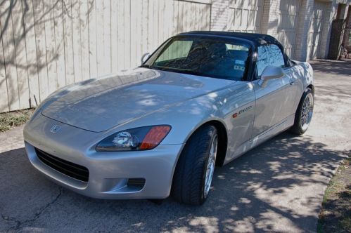 Silver 2003 honda s2000 convertible - black leather interior - 2 door