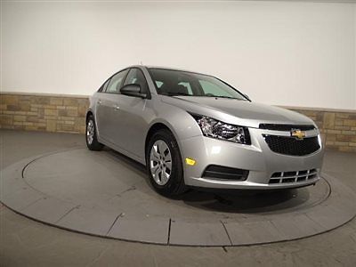 Chevrolet cruze ls new 4 dr sedan automatic gasoline 1.8l l4 mpi dohc 16v silv i