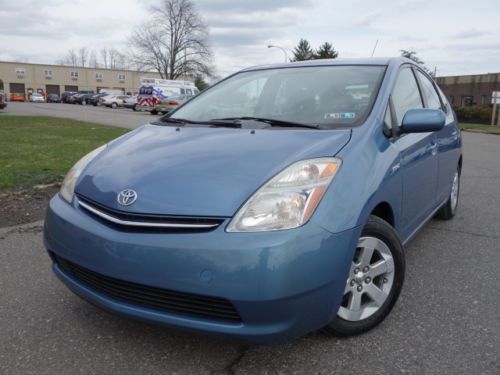 Toyota prius hybrid package 2 backup camera smart key serviced no reserve