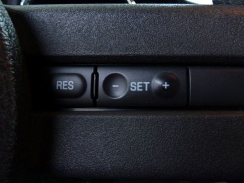 Coupe 4.6L CD Rear Wheel Drive Power Steering Rear Spoiler Used Cars Kansas City, image 12