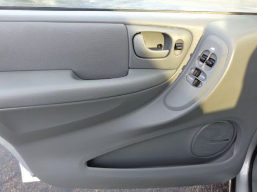 Touring 3.8L DVD Entertainment System Cassette Player Single CD Player Stow N Go, image 14