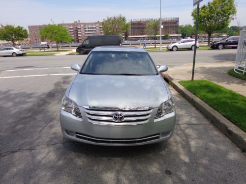 2005 toyota avalon xls 63k leather, factory navigation!!!!!!!!!!