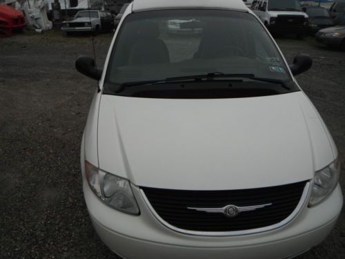 02 CHRYSLER TOWN COUNTRY HANDICAP VAN WHEEL CHAIR RAMP 89000 MILES RUNS PERFECT, US $10,990.00, image 9