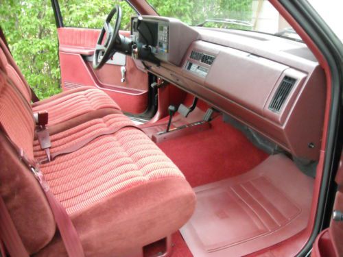 Chevrolet Silverado 4x4 3500 1 ton 454 black original owner imaculate, image 10