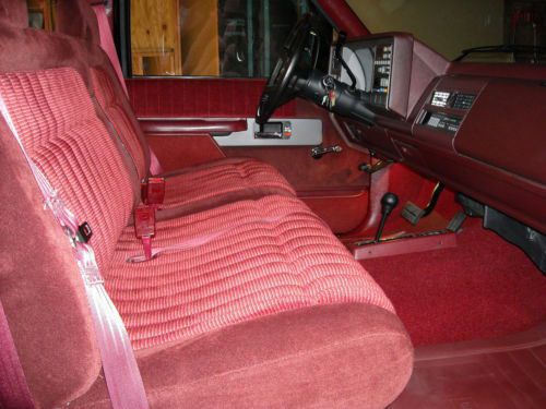 Chevrolet Silverado 4x4 3500 1 ton 454 black original owner imaculate, image 12