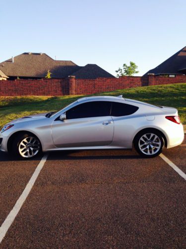 2013 hyundai genesis coupe 2.0t premium coupe 2-door 2.0l