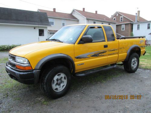 2003 chevrolet s10 zr2 extended cab pickup 3-door 4.3l