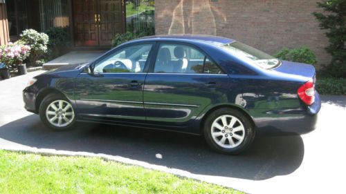 Toyota camry 4 door xle sedan- 2.4 4 cyl dohc engine