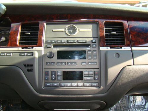 LUXURY LINCOLN / LOW MILES / CA CAR / LAST PRODUCTION YEAR, US $24,999.00, image 9