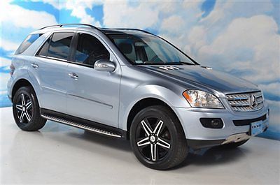Ml500 loaded navigation 20inch wheels back up camera m-class low miles 4 dr suv