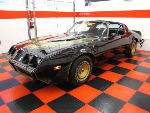 1981 pontiac trans am y84 special edition bandit car.  spectacular show cond.