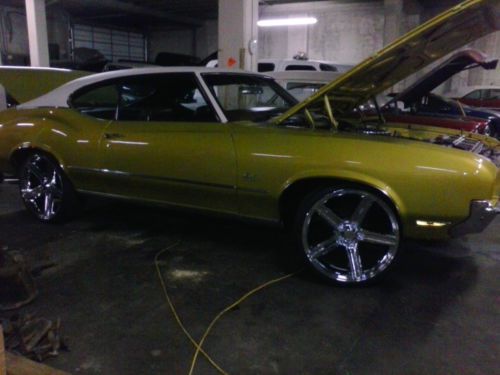 1971 cutlass s hardtop coupe