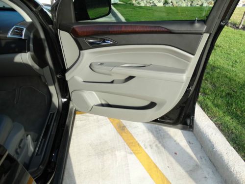 2011 Cadillac SRX Performance Sport Utility 4-Door 3.0L, image 15