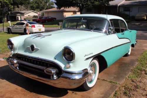 1955 oldsmobile holiday 4 door hardtop