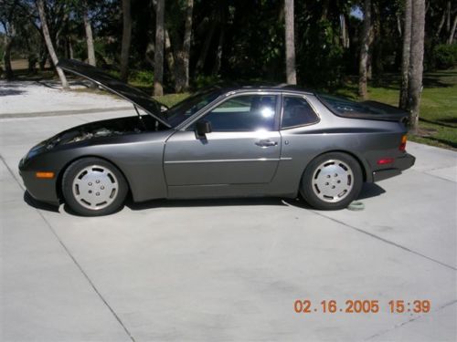 1987 grey porche 944 turbo