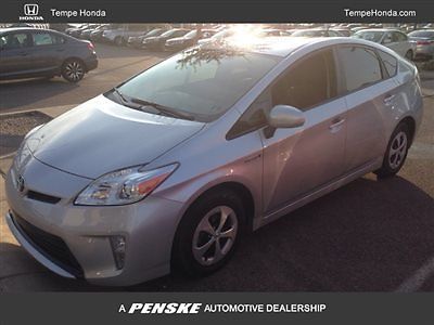 5dr hb two toyota prius low miles 4 dr hatchback cvt 1.8l l4 fi dohc 16v classic