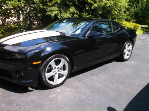 2010 chevrolet camaro ss coupe 2-door 6.2l