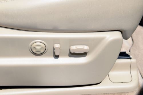 2WD 4dr 1500 CD Air auto power leather third row dvd finance certified, US $18,995.00, image 36