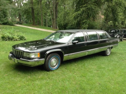 1993 cadillac fleetwood 6 door superior limousine 5.7 v8 black limo ~ low miles