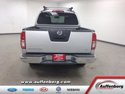 2011 nissan frontier sl