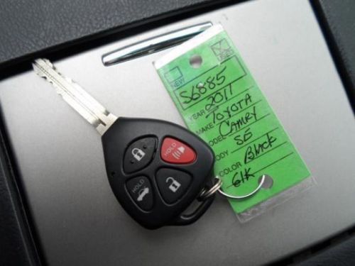 2011 Toyota Camry, US $17,900.00, image 9