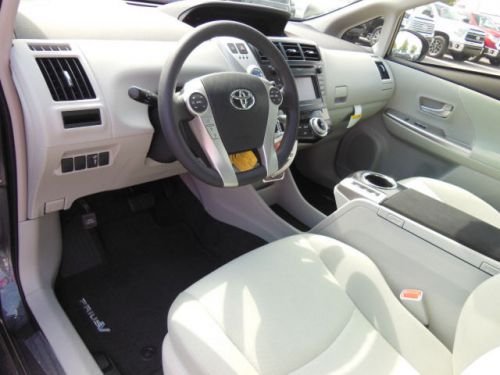 2014 toyota prius v three