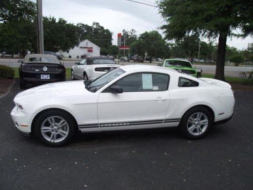 2012 ford mustang v6