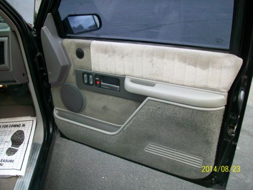 1994 Chevrolet C1500 Base Standard Cab Pickup 2-Door 5.7L, US $17,500.00, image 18