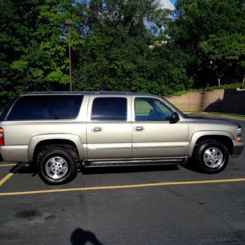 2002 chevy k1500 suburban 5.3l v8 4x4 211k miles good condition well maintained