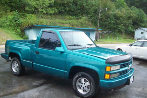 Very nice 1994 c1500 2wd stepside pickup