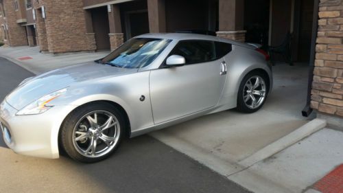 2012 nissan 370z immaculate silver base with sport package upgrades