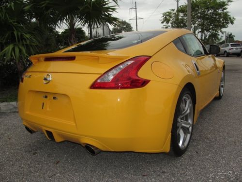 09 CHICANE YELLOW 3.7L V6 MANUAL:6- SPEED 370-Z *SPORT BRAKES *LOW MILES *FL, image 3