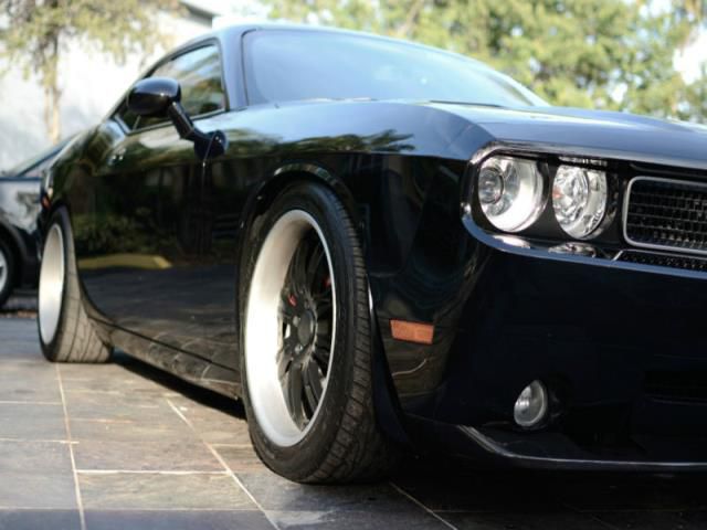 Dodge challenger srt8 coupe 2-door