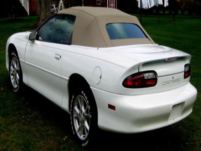 Chevrolet Camaro Base Convertible 2-Door, US $2,000.00, image 3