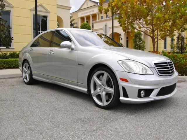 Mercedes-benz s-class sedan