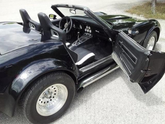 Chevrolet corvette roadster