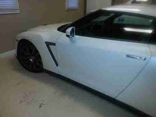2012 Nissan GT-R Premium Coupe 2-Door 3.8L, US $82,000.00, image 3