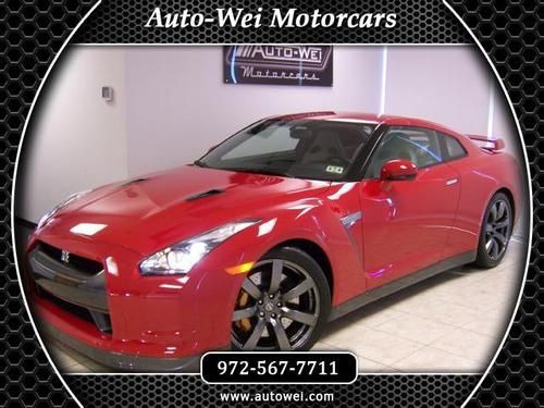 2010 nissan gt-r premium 3k miles - like new - pampered 1-owner car