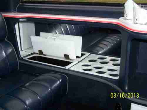 1994 Lincoln Town Car Executive Limousine 4-Door 4.6L, image 9