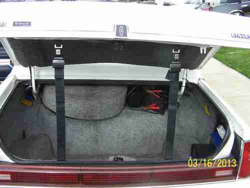 1994 Lincoln Town Car Executive Limousine 4-Door 4.6L, image 12