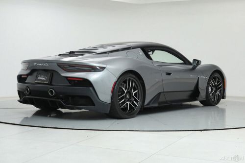 2022 maserati mc20
