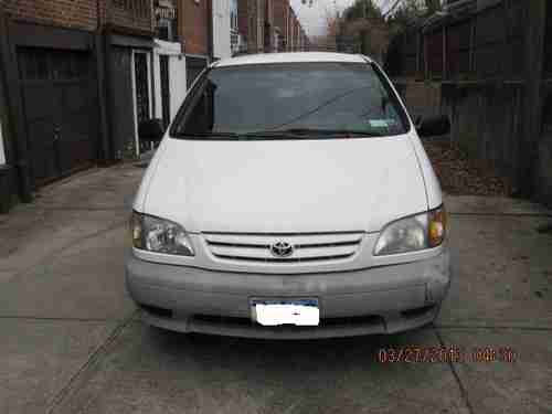 2001 Toyota Sienna LE Mini Passenger Van 5-Door 3.0L, image 4