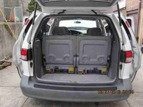 2001 Toyota Sienna LE Mini Passenger Van 5-Door 3.0L, image 5