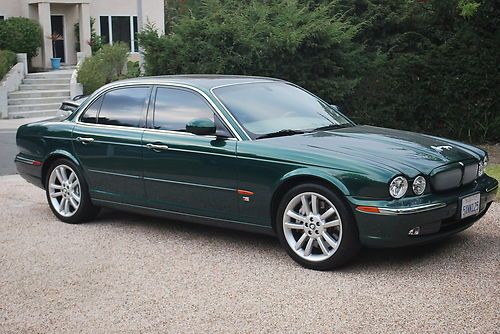 2004 jaguar xjr base sedan 4-door 4.2l