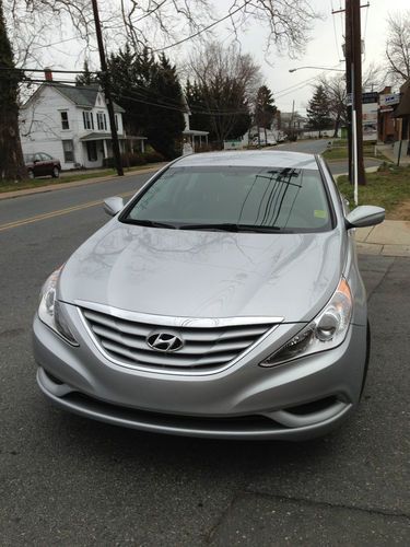 2011 hyundai sonata gls sedan 4-door 2.4l