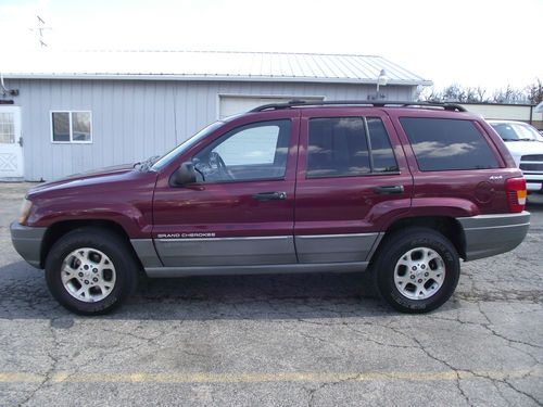 1999 jeep grand cherokee 4x4,garage kept,,runs well,lifter noise,no reserve